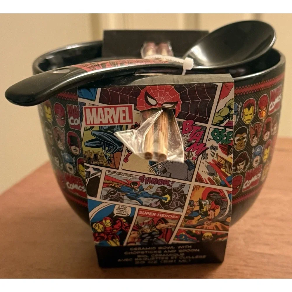Marvel Super Heroes Soup / Ramen Bowl w/ Chopsticks & Spoon Avengers Spiderman